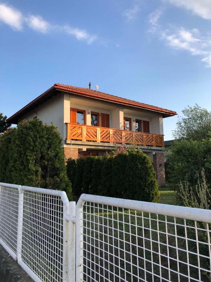 Holiday home Lilla *